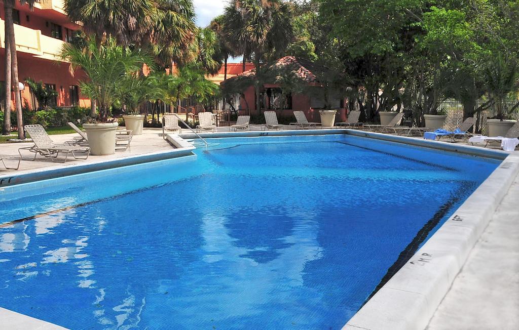 Chateau Mar Golf Resort, Trademark Collection By Wyndham Lauderhill Eksteriør billede